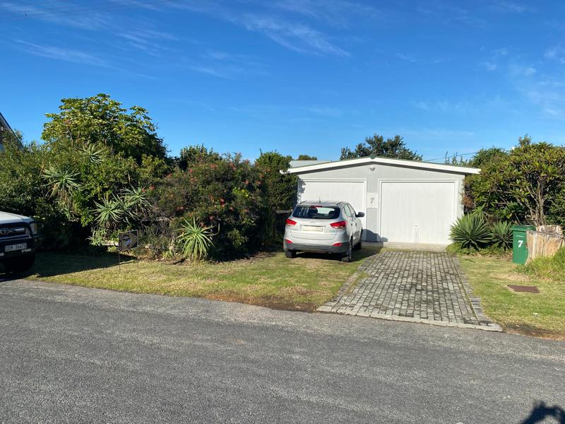 3 Bedroom Property for Sale in Voelklip Western Cape